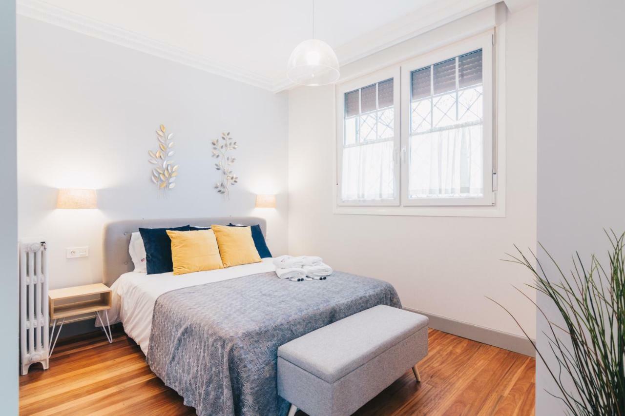 Gran Via Apartment By People Rentals Bilbao Bagian luar foto