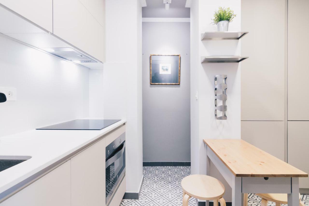 Gran Via Apartment By People Rentals Bilbao Bagian luar foto